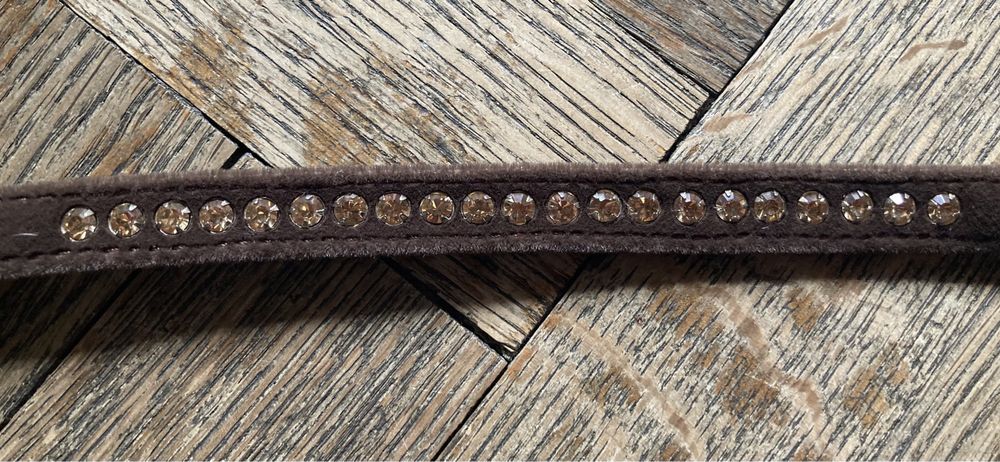 Zgardă din velur cu ștrasuri cu reglare 24-29 cm (NOUA)