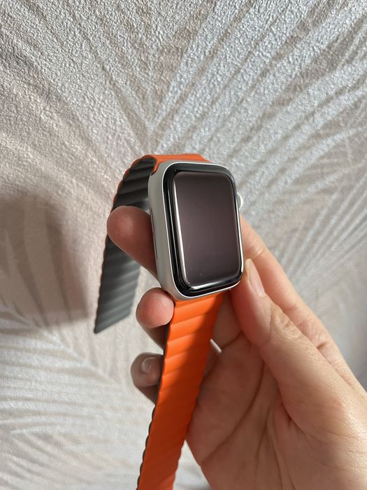 Продам apple watch