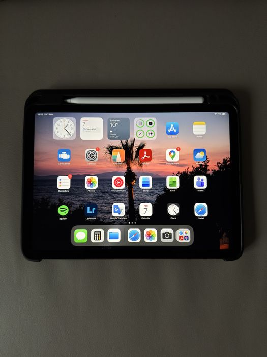 Apple iPad Air 4th gen, 256gb, Cellular