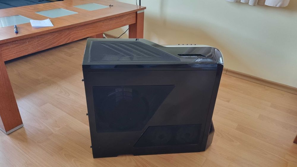 Desktop PC - i5-8600 GeForce GTX 1080 TI Aorus, 4 TB HDD