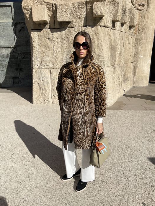 Haina din blana naturala de ocelot