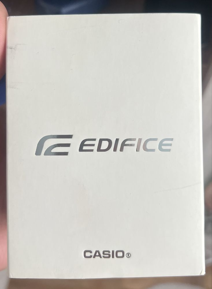 Продаю Casio ediface часы