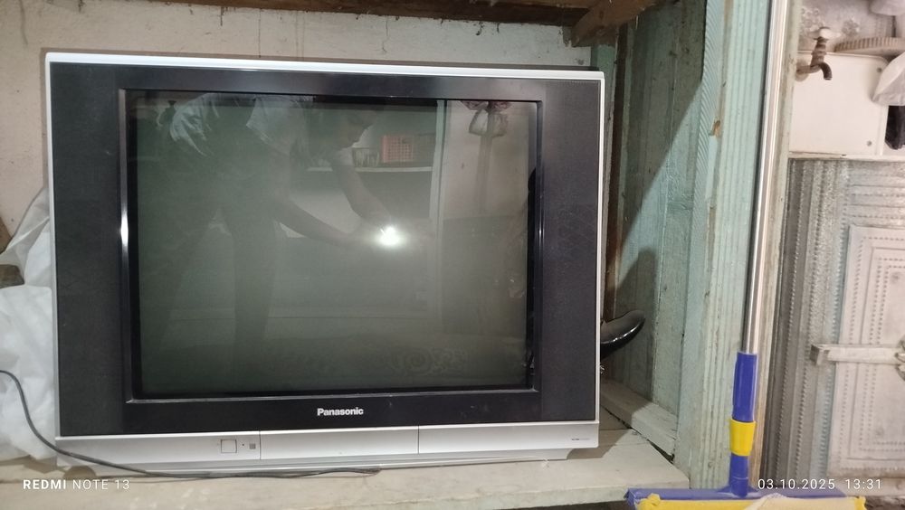 Yaponskiy brend Panasonic televizor sotiladi !
