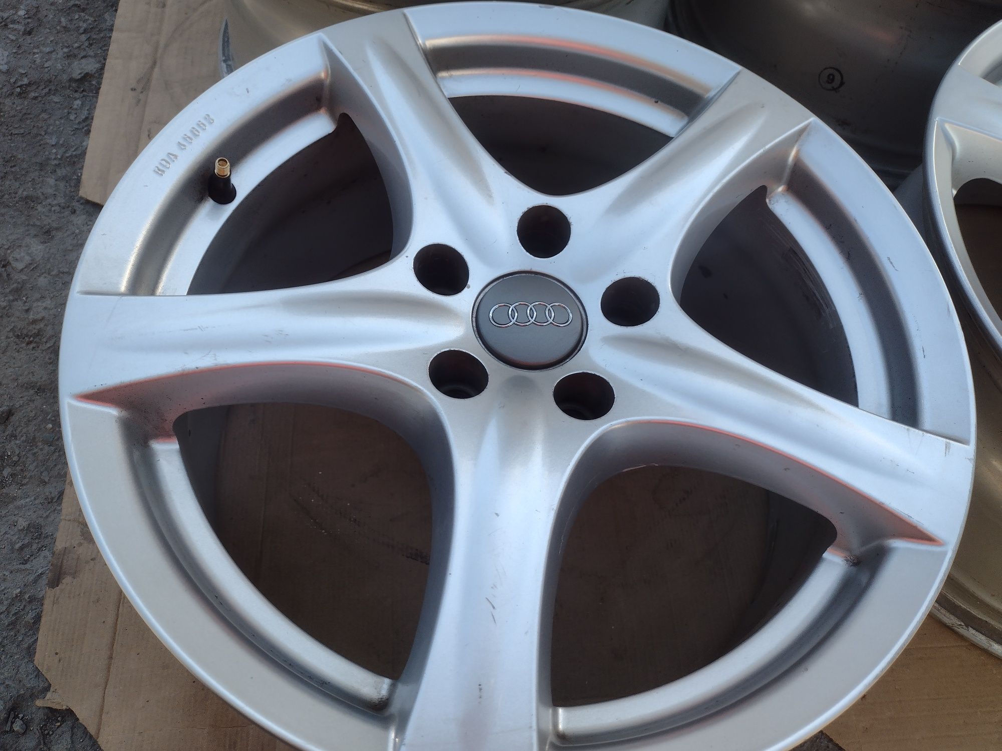 Топ състояние Ronal 17-5x112 ET48. 8j Audi A3 S3