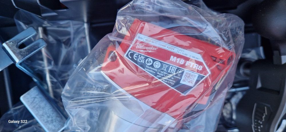 Makita ,Milwaukee freza