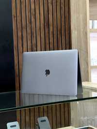 MacBook Pro Core i9 32/512GB 16-inch