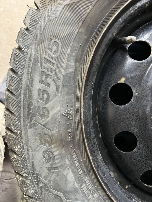 Продам Шины 195/65/15