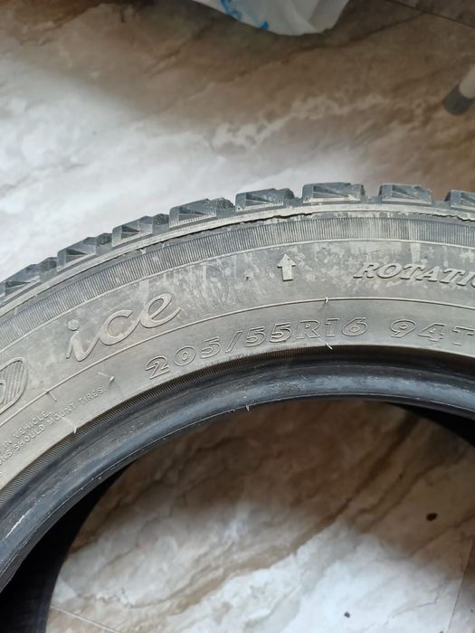 Продаем  зимние шины в хорошем состояний
