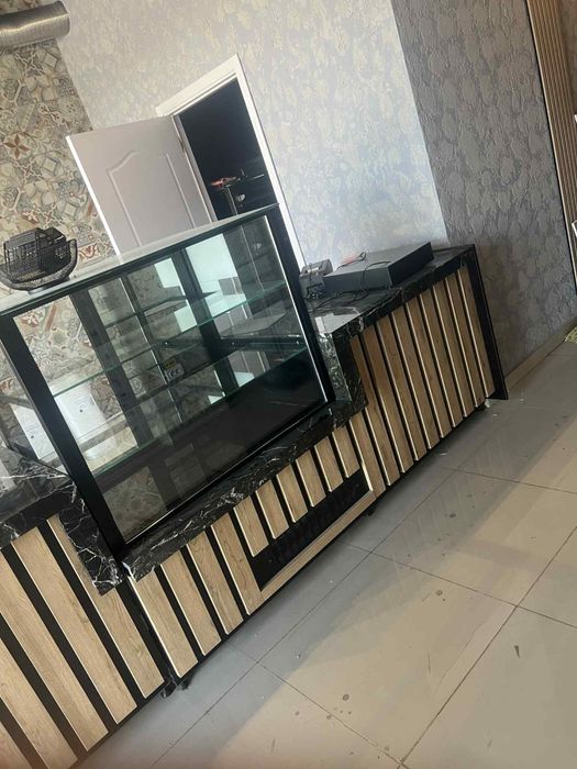 Vand vitrina restaurnt