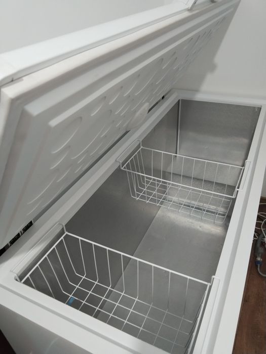 Продам морозильник