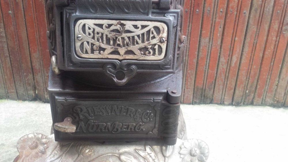 Антична печка " Britannia N: 31 " Riessner & Co Nürnberg