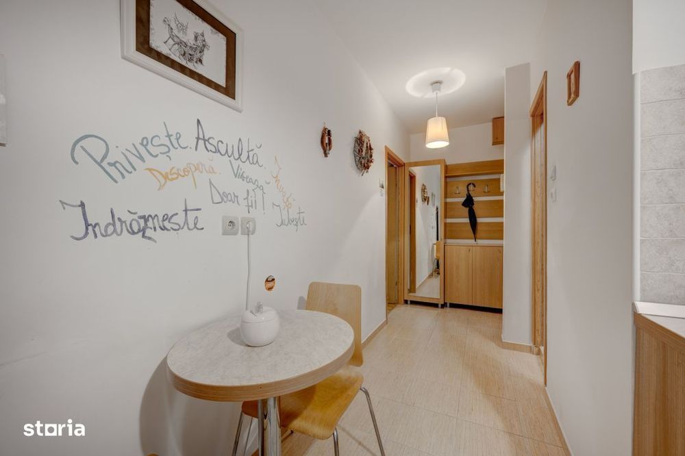Garsoniera luminoasa, decomandata, etaj 2/4, bloc mixt 1981!