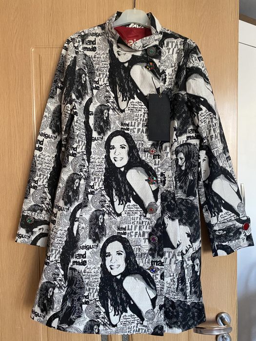 Pardesiu sacou desigual deosebit