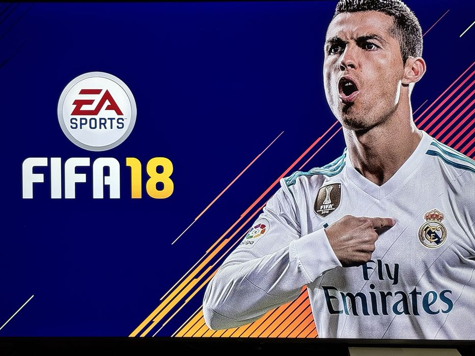 Playstation 4, HDD - 1TB, controller original, cd joc