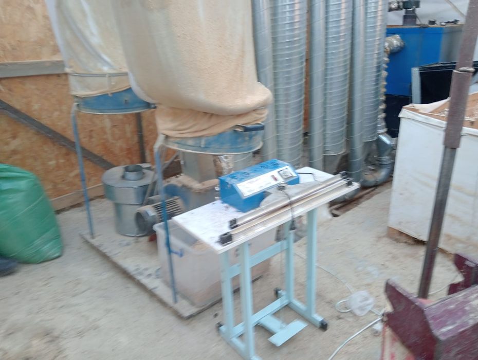 Presă și linie producție peleți