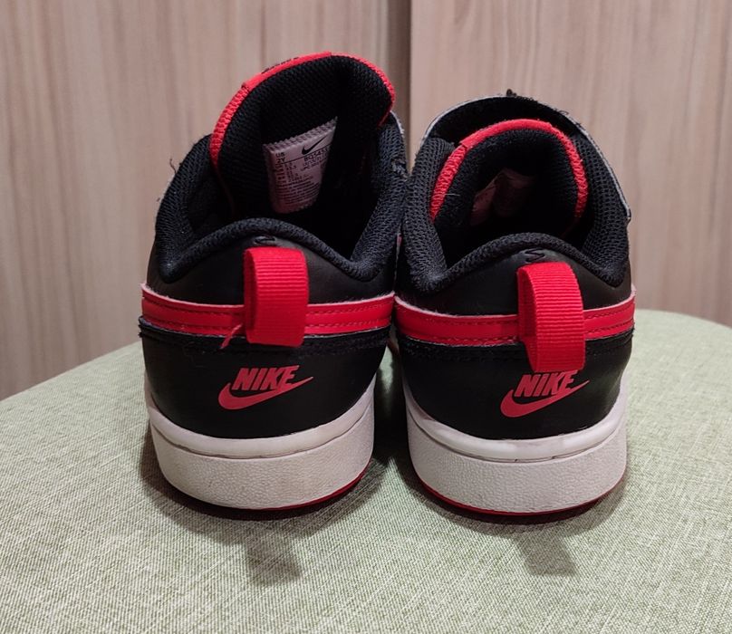 Сникърси Nike Court Borough Low 2