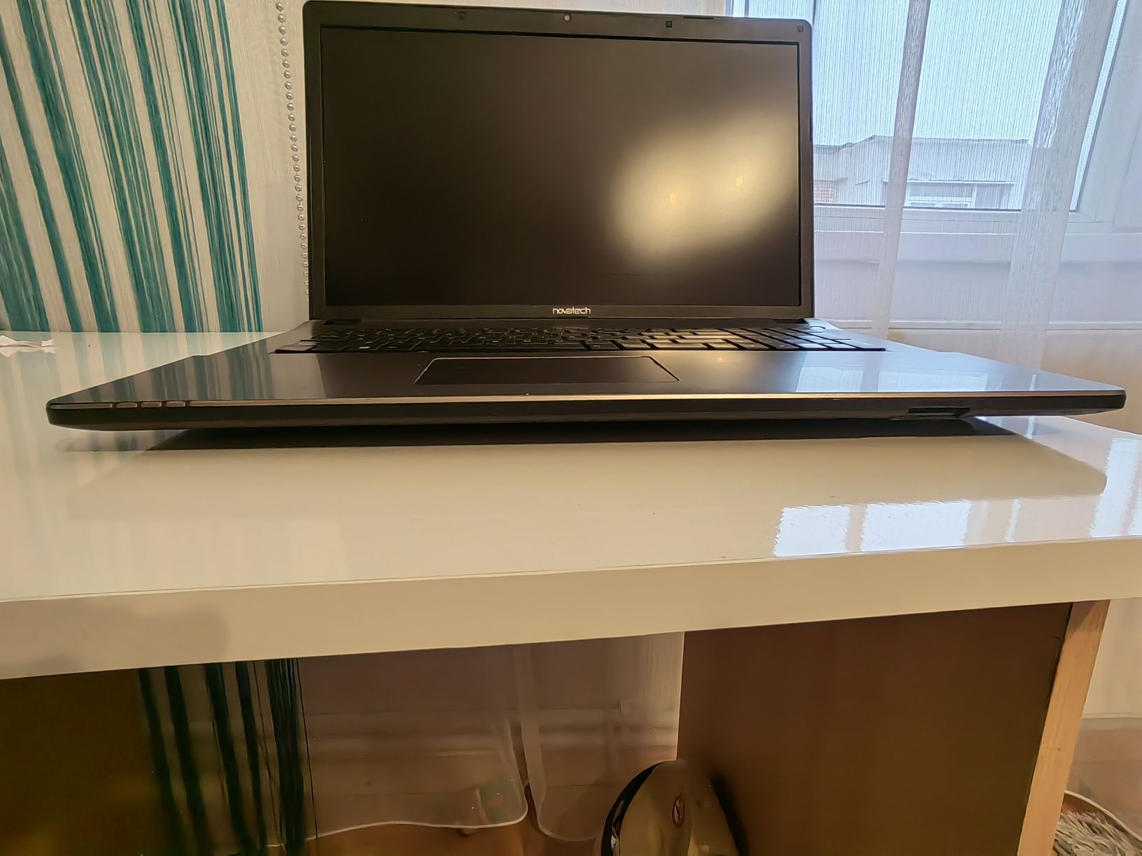 Laptop Clevo Novatec W670RCW