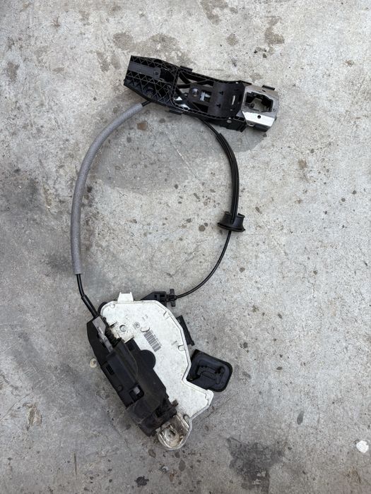 Incuietoare braosca stanga fata Volkswagen Golf 7 Seat Leon 3 5F