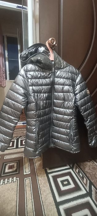 Продается женская куртка