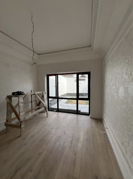 Срочно сотилади  4хона 1.8 сотих 9 метро бекати