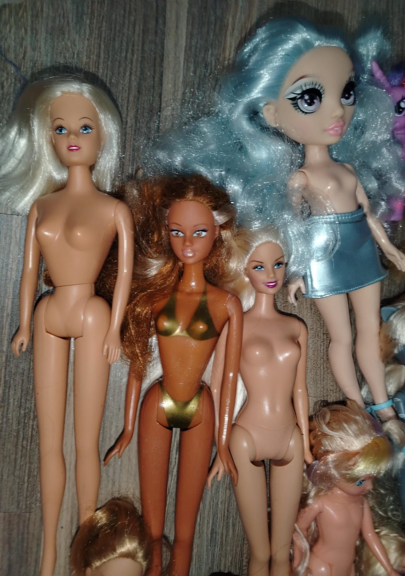 Vand lot papusi Bratz, Rainbow High, Monster, Disney,Tanya, etc