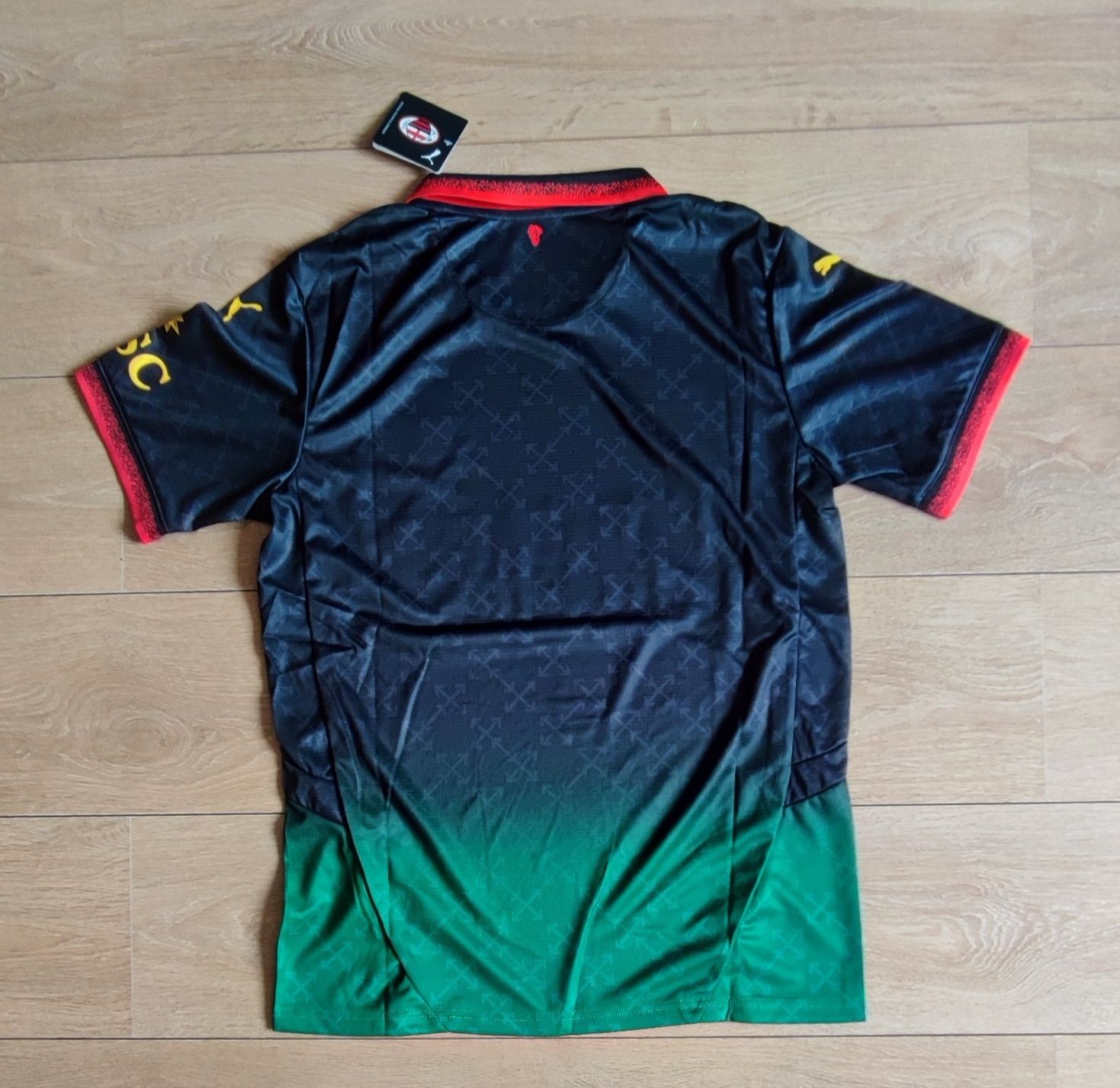 Limited edition AC Milan X Off-White kit