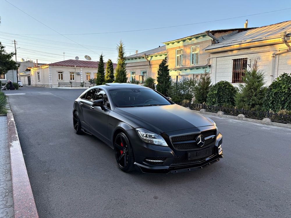 Mersedes Benz CLS Banan AMG Body Kit Состаяние Идеално