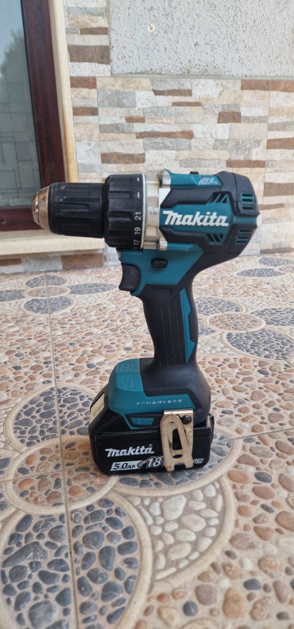 винтоверт MAKITA DDF484