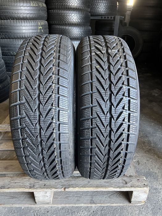 2 anvelope de iarna 215/65/16 Vredestein Profil Nou!