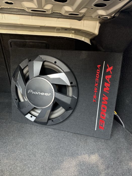 subwoofer auto Pioneer 1300