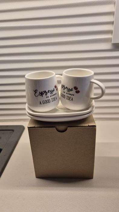 Vând diverse căni și pahare