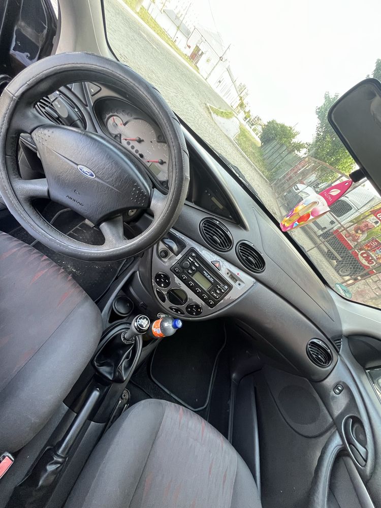 Vand Ford Focus 2002