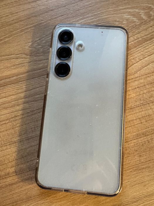 Samsung S25 cumparat recent