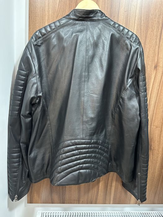 Кожено яке уникален модел