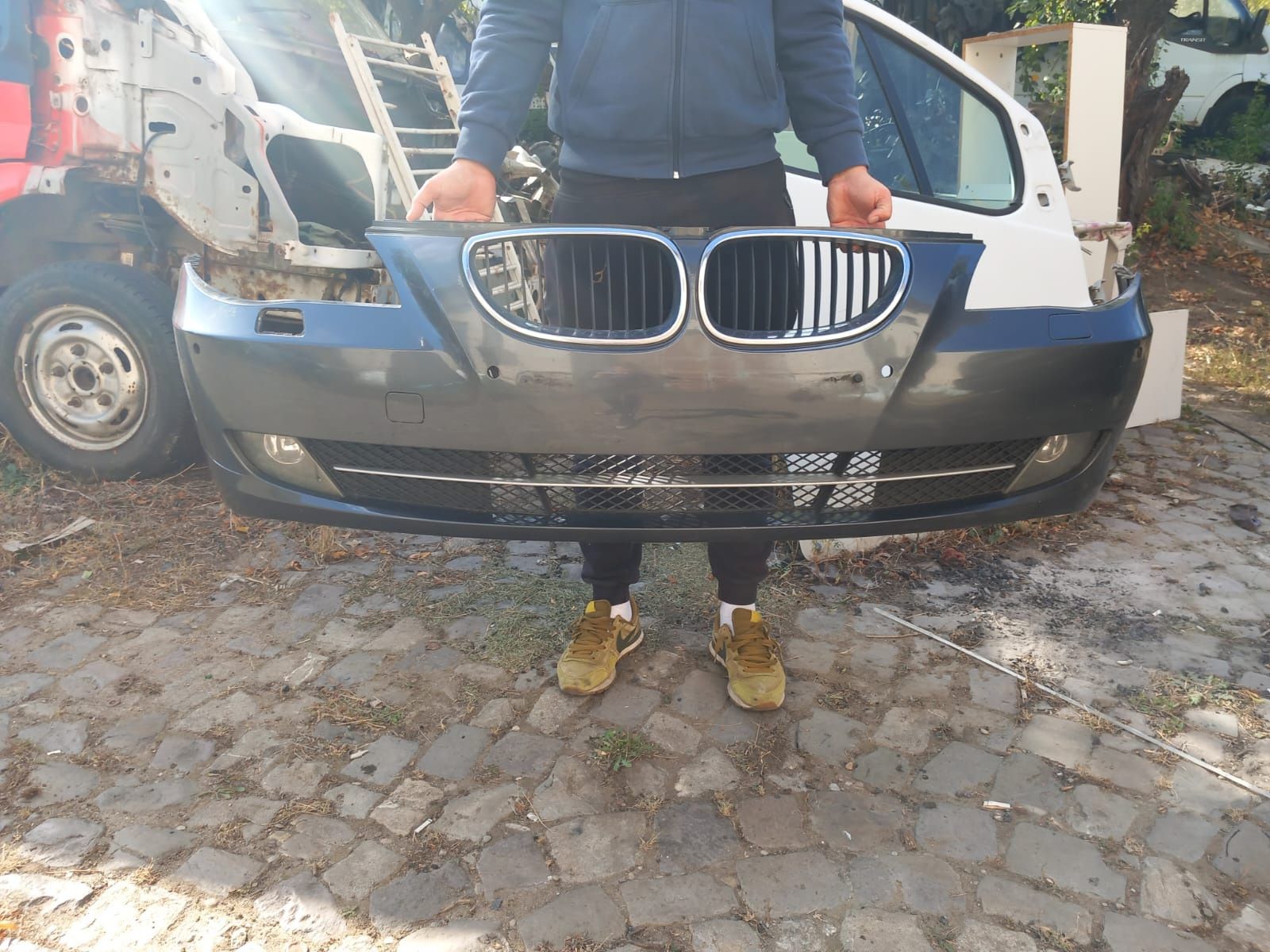 Bara fata BMW Seria 5 E60 Facelift