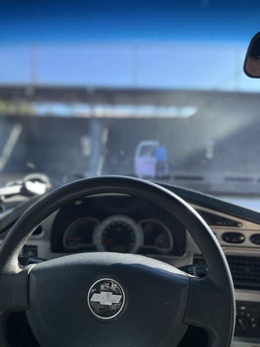 Nexia rul srochna sotiladi