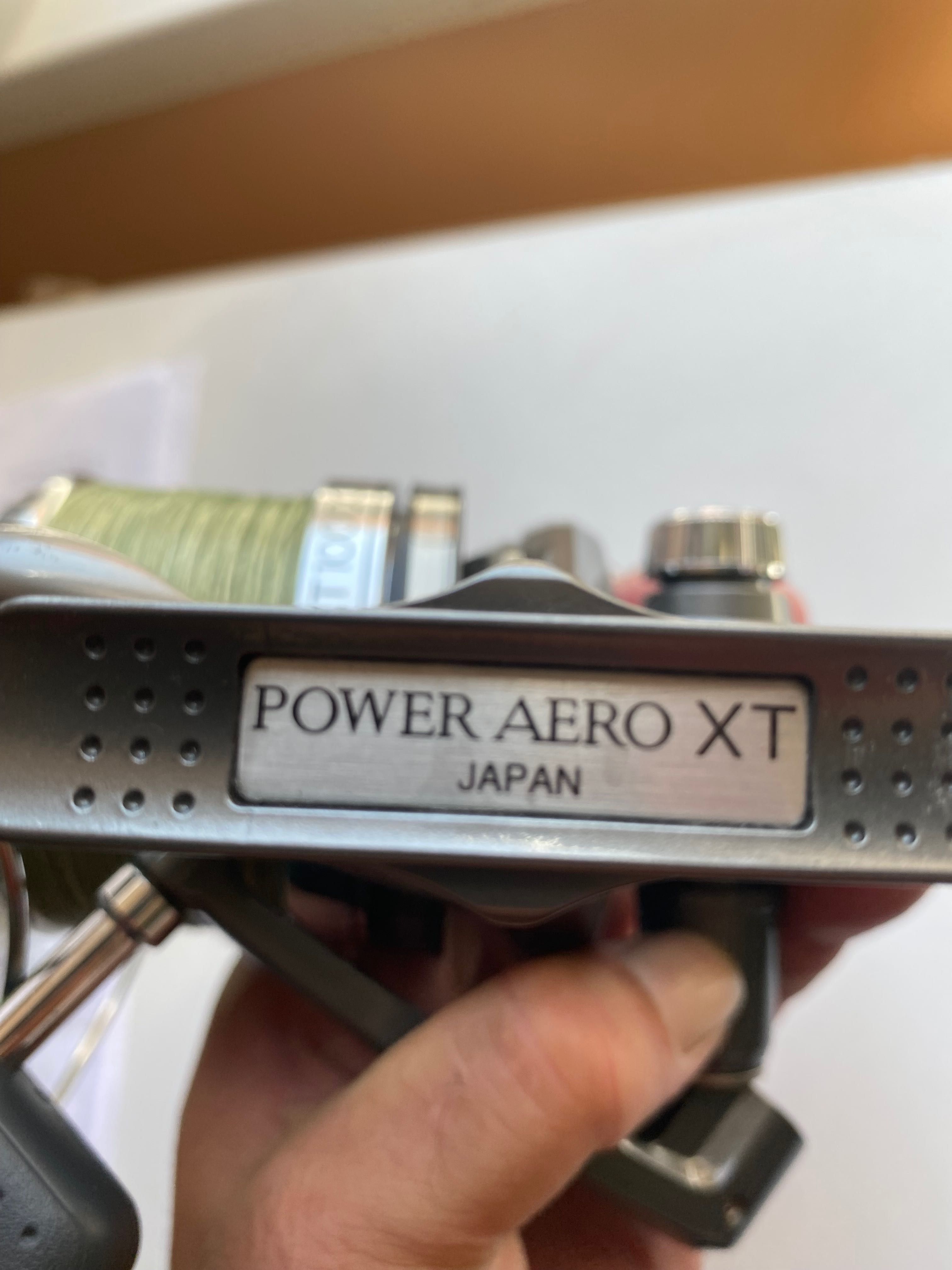 Разни макара Shimano power aero,кутияс куки и др,гащеризон и др