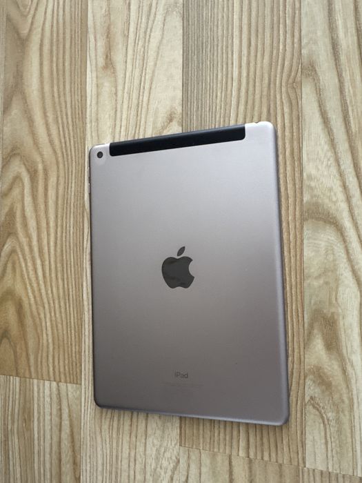 Tableta Apple iPad 6 impecabila cu wiFi + Cellular