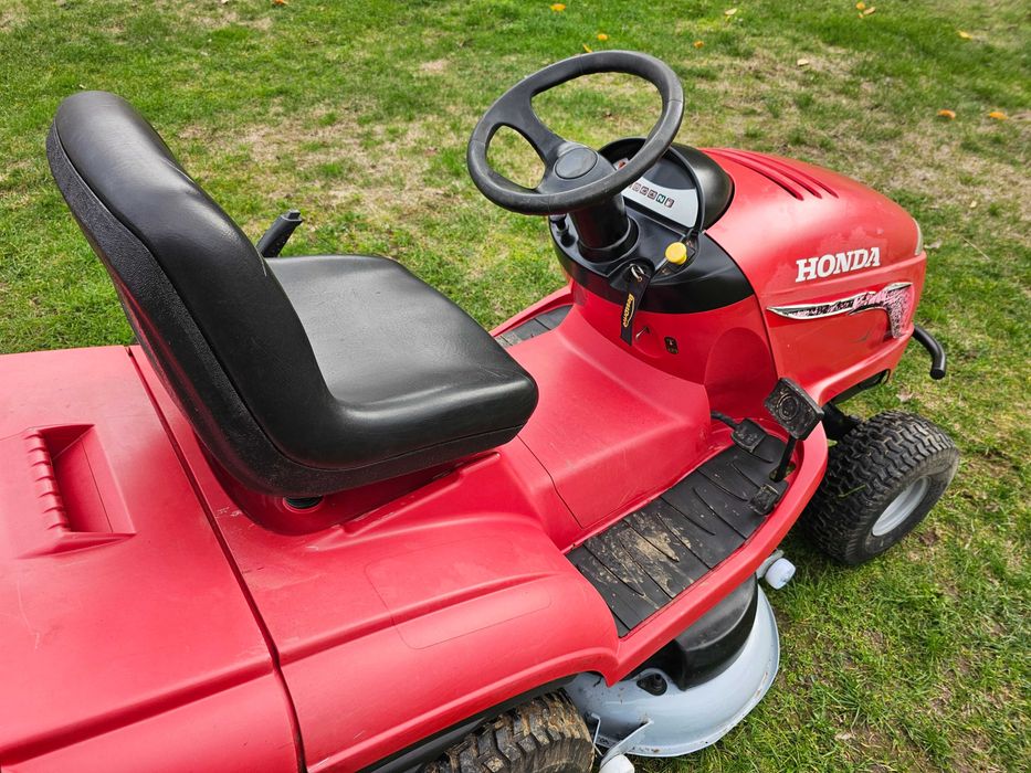 Тракторна Косачка HONDA 17.к.с. Перфектна