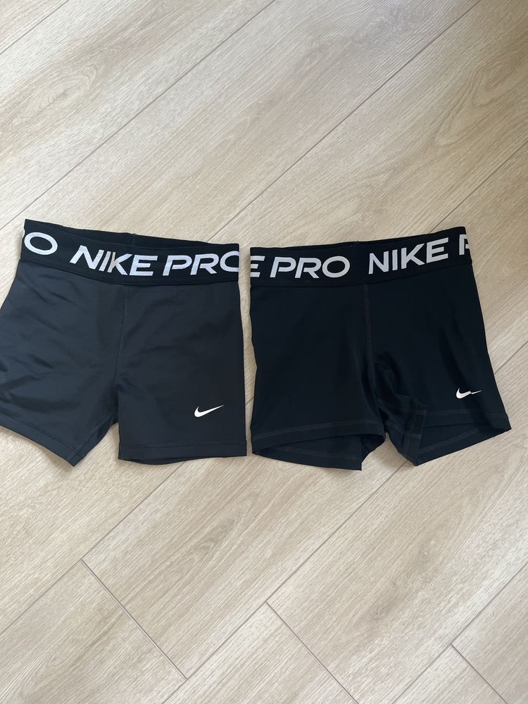 Къси панталонки Nike Pro