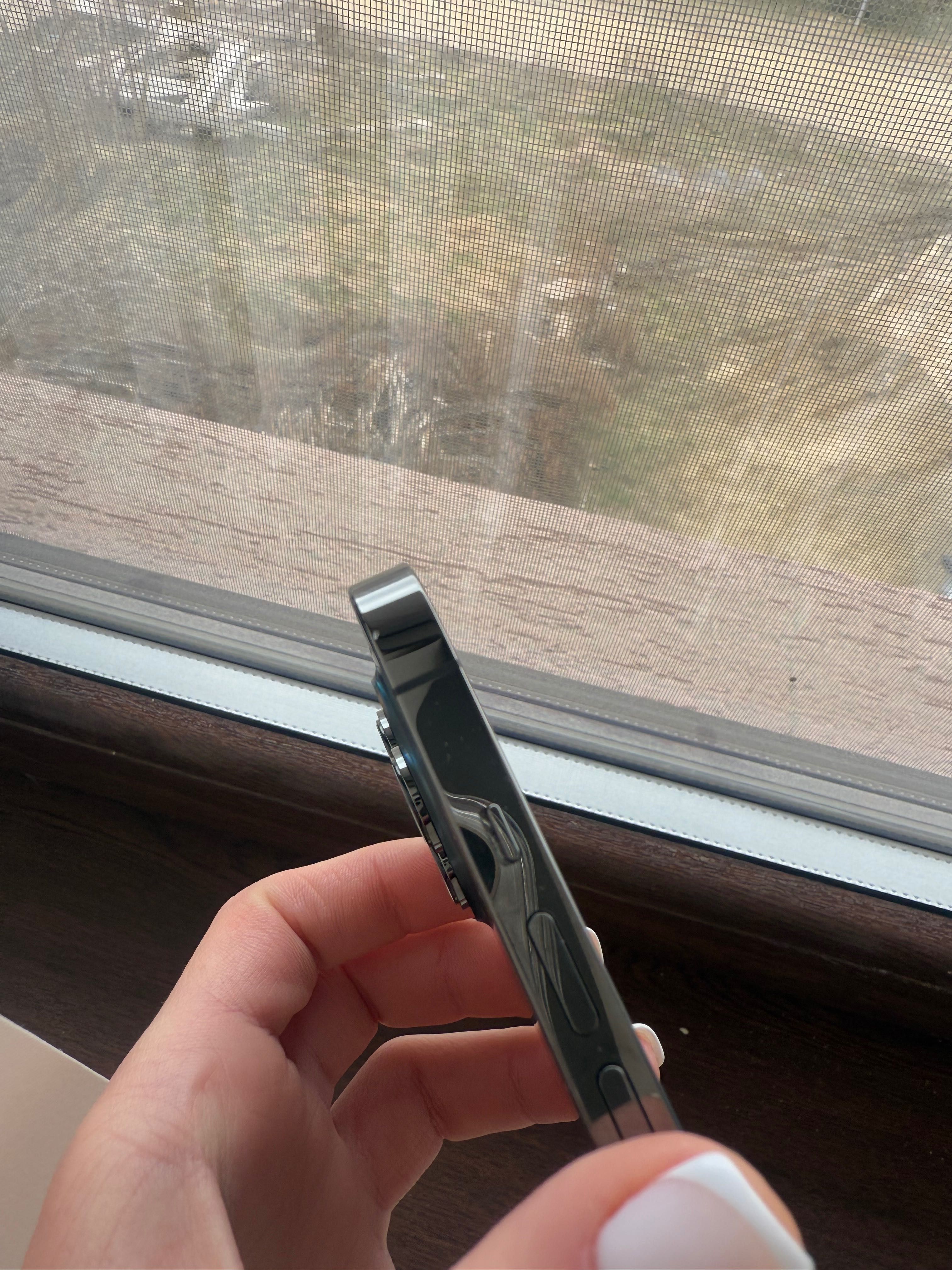 iPhone 13pro КАТО НОВ