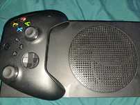 X box seria S aproape nou.