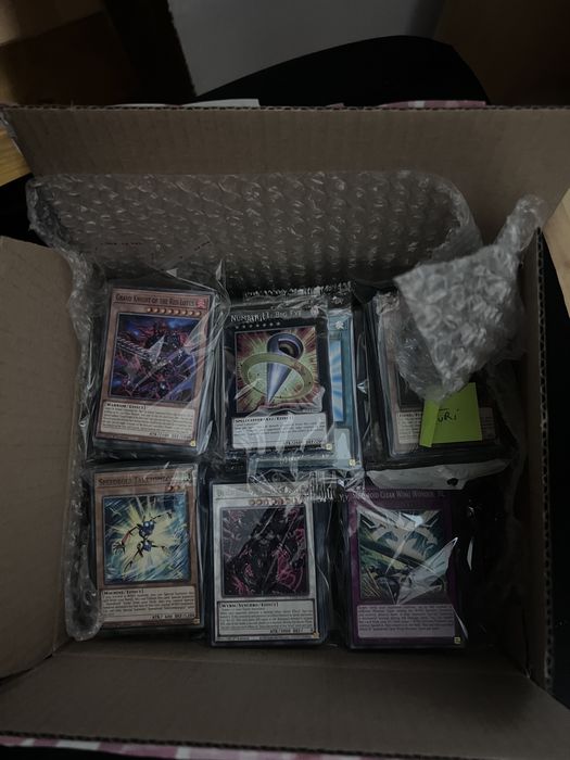 Yugioh carduri pe set