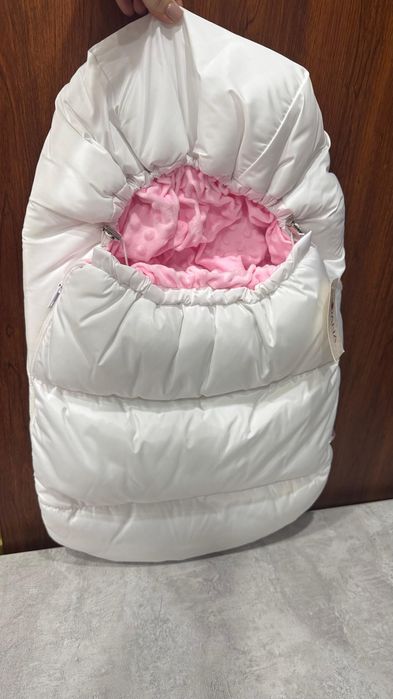 Кокон для новорожденного 5000 болонь , внутри плюш . Чехол в подарок в