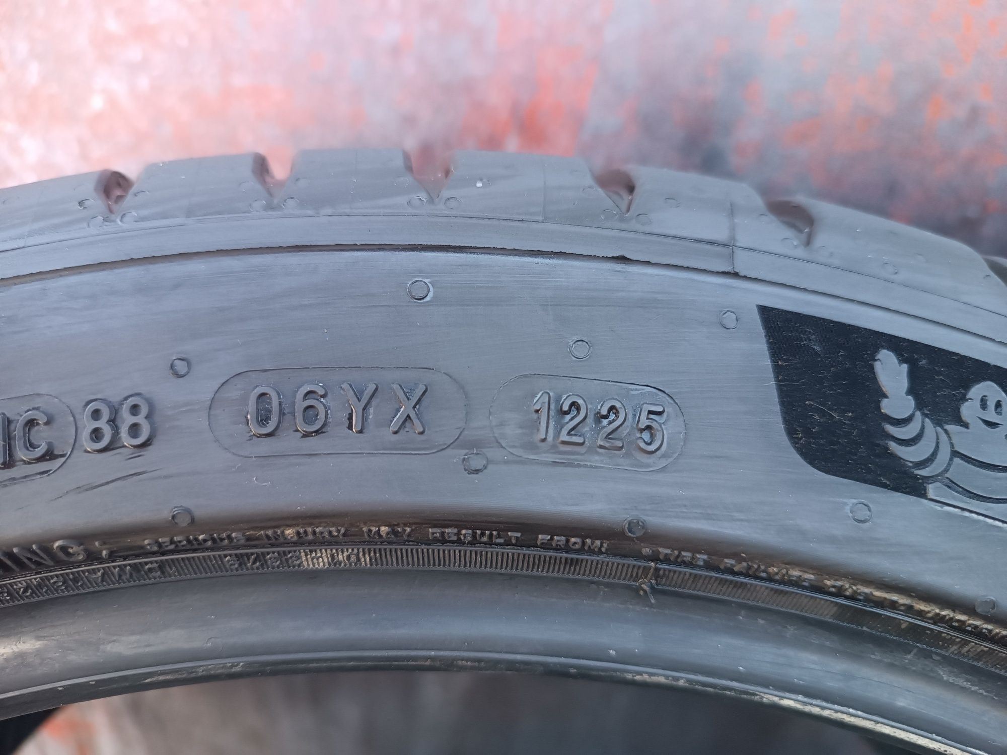 245/40/18 Michelin Дот 1225