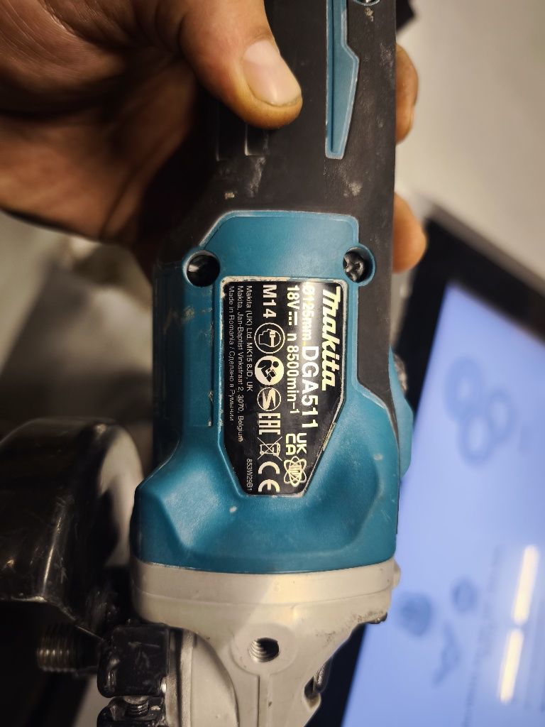 Акумулаторен ъглошлайф MAKITA DGA511