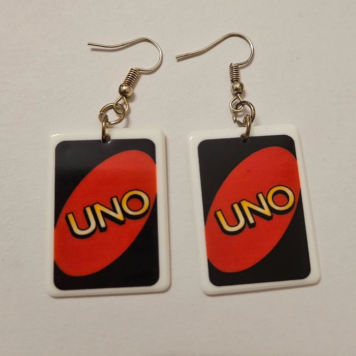 Различни видове обици