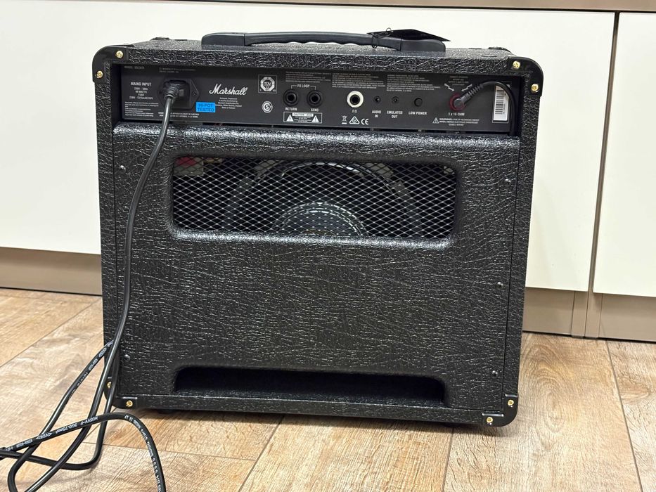 Лампов усилвател Marshall DSL5CR