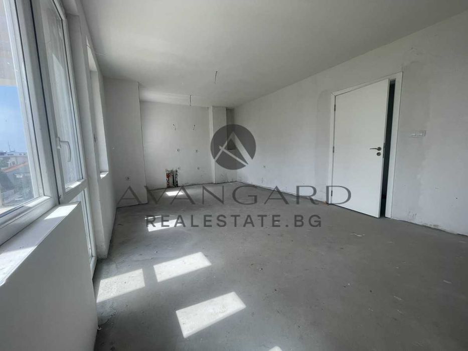 Продава се Тристаен апартамент в Пловдив, Христо Смирненски - 78 кв.м за 1216 €/кв.м - Снимка #2