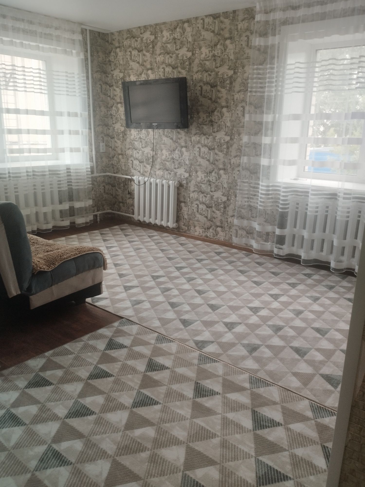 Продам 1 комнатную квартиру в центре Район колхозного